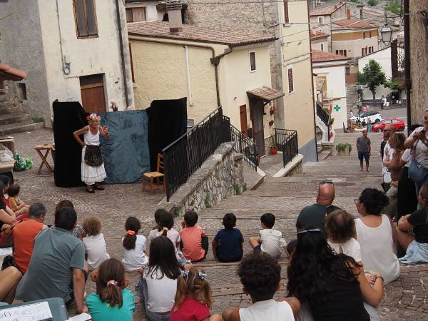 A Villalago la giornata dei libri per i bambini