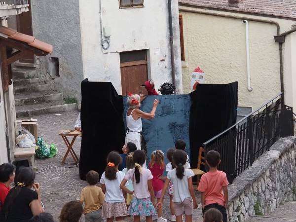 A Villalago la giornata dei libri per i bambini
