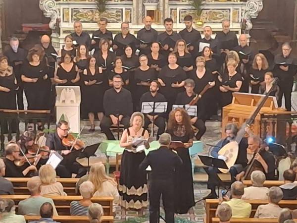 Scanno: successo di pubblico e critica per il concerto vivaldese nella Chiesa di Sant’Antonio