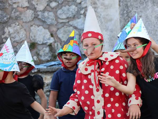 A Pescasseroli torna la magia di "Alice nel Paese del Teatro"