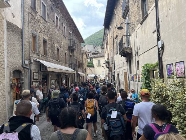 UN ABBRACCIO FRATERNO TRA FORNELLI E VILLALAGO