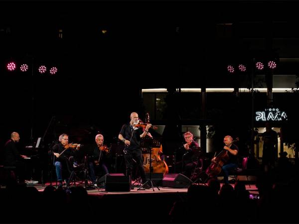 Alessandro Quarta presenta a Pescara "Estatica bellezza dell'amore"