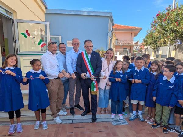 L’amministrazione di Montesilvano riconsegna agli alunni un edificio più sicuro, moderno ed efficiente