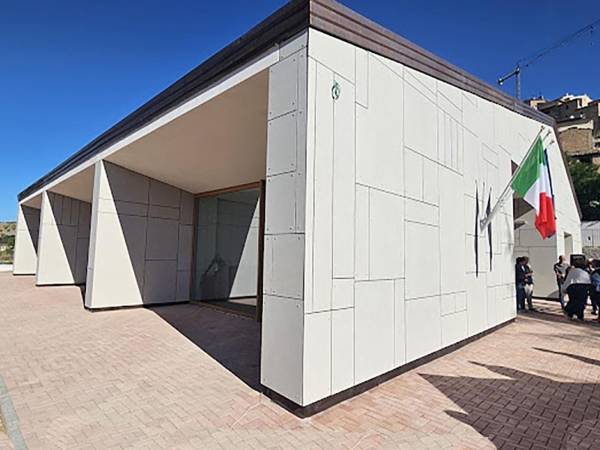 MENTRE NAVELLI INAUGURA LA NUOVA SCUOLA SCANNO HA PROBLEMI CON LA VECCHIA SEDE DELL’INFANZIA