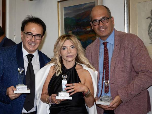 AL GIORNALISTA SULMONESE ANTONIO RANALLI IL PREMIO “LE VOCI DELLA LIBERTÀ”